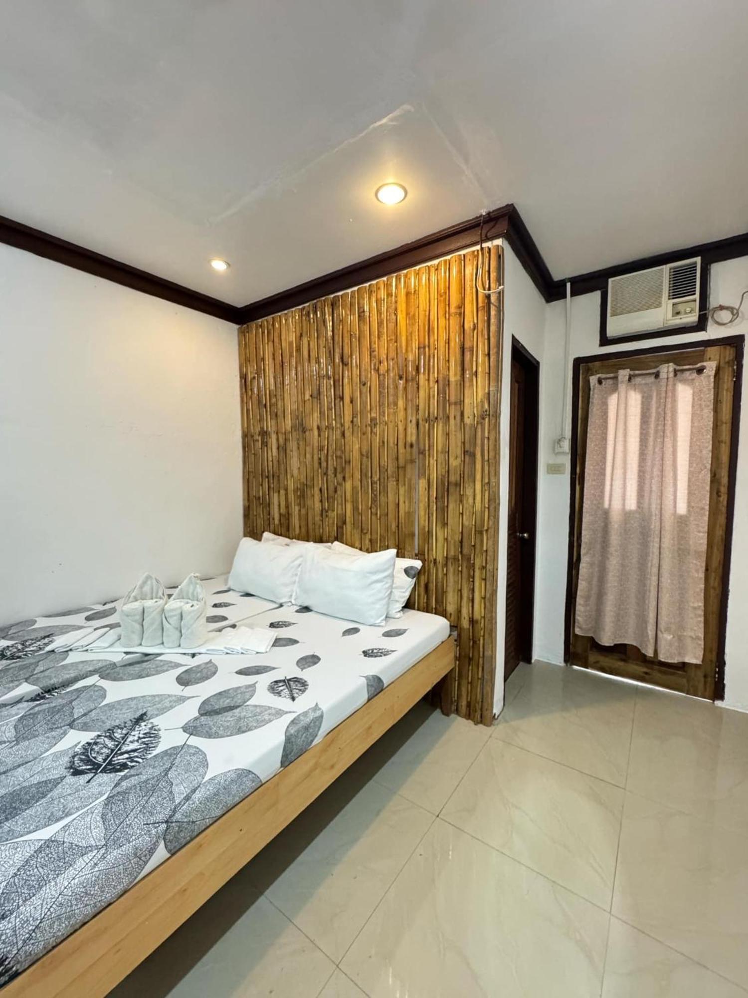 Aquaholik Traveler'S Lodge Ель-Нідо Екстер'єр фото