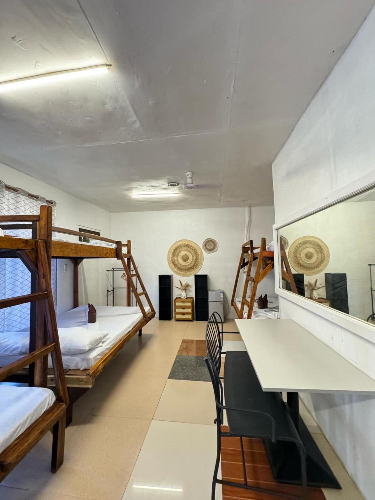 Aquaholik Traveler'S Lodge Ель-Нідо Екстер'єр фото