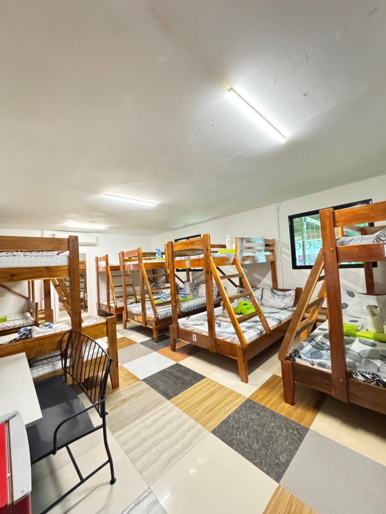 Aquaholik Traveler'S Lodge Ель-Нідо Екстер'єр фото