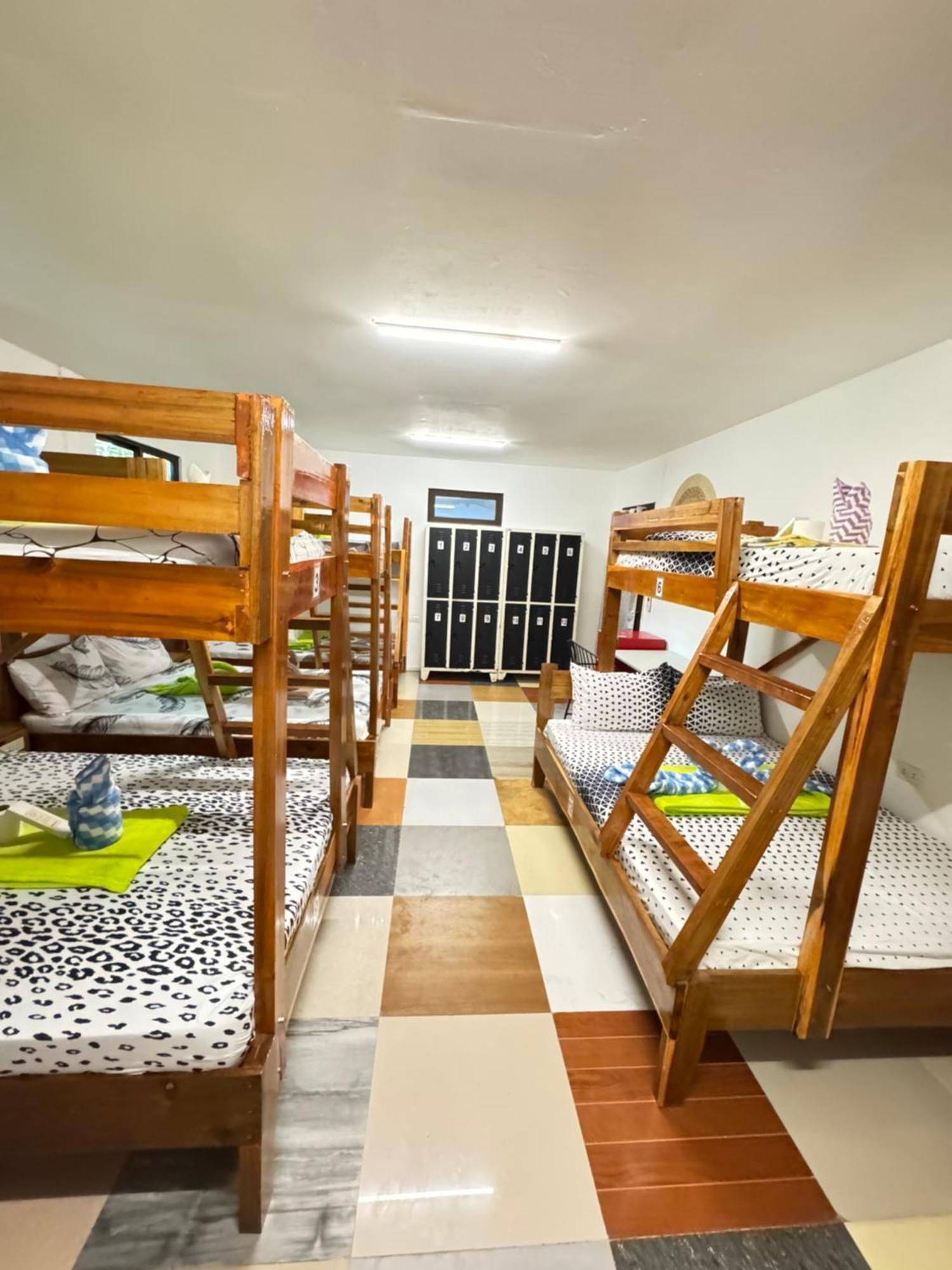 Aquaholik Traveler'S Lodge Ель-Нідо Екстер'єр фото